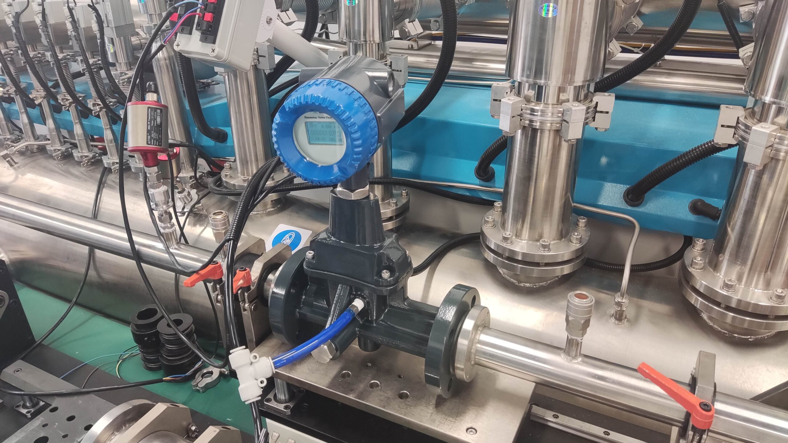 Wide Flow Range Precession Vortex Flowmeter Long-term Operation Without Special Maintenance