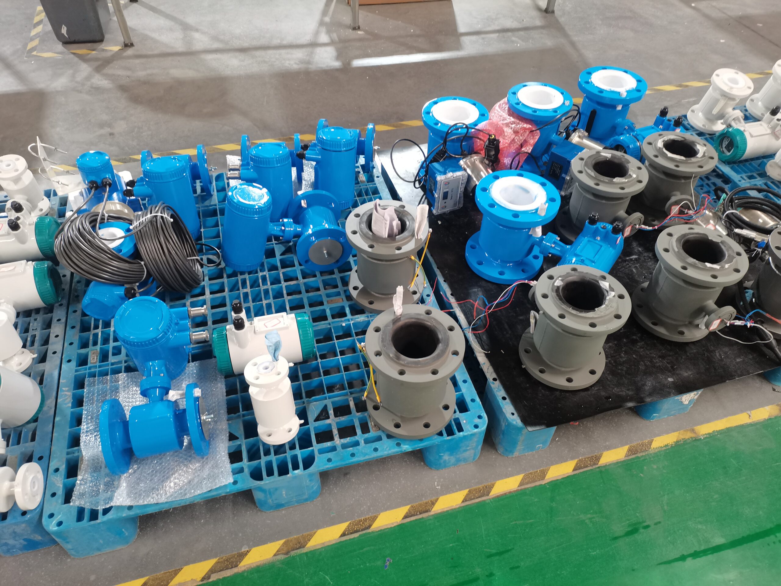 High Accuracy 4-20mA Magnetic Water Flow Meter Conductive Liquid Electromagnetic Flowmeter