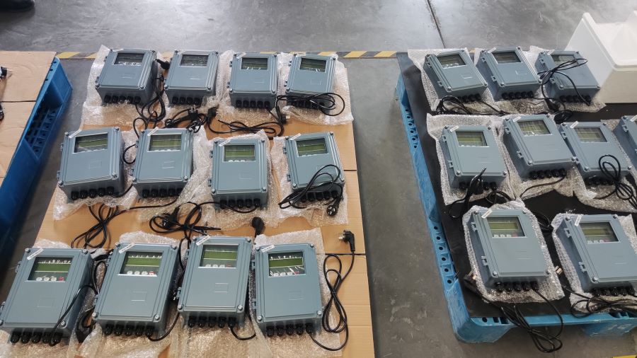 Installation and measurement of ultrasonic flow meter