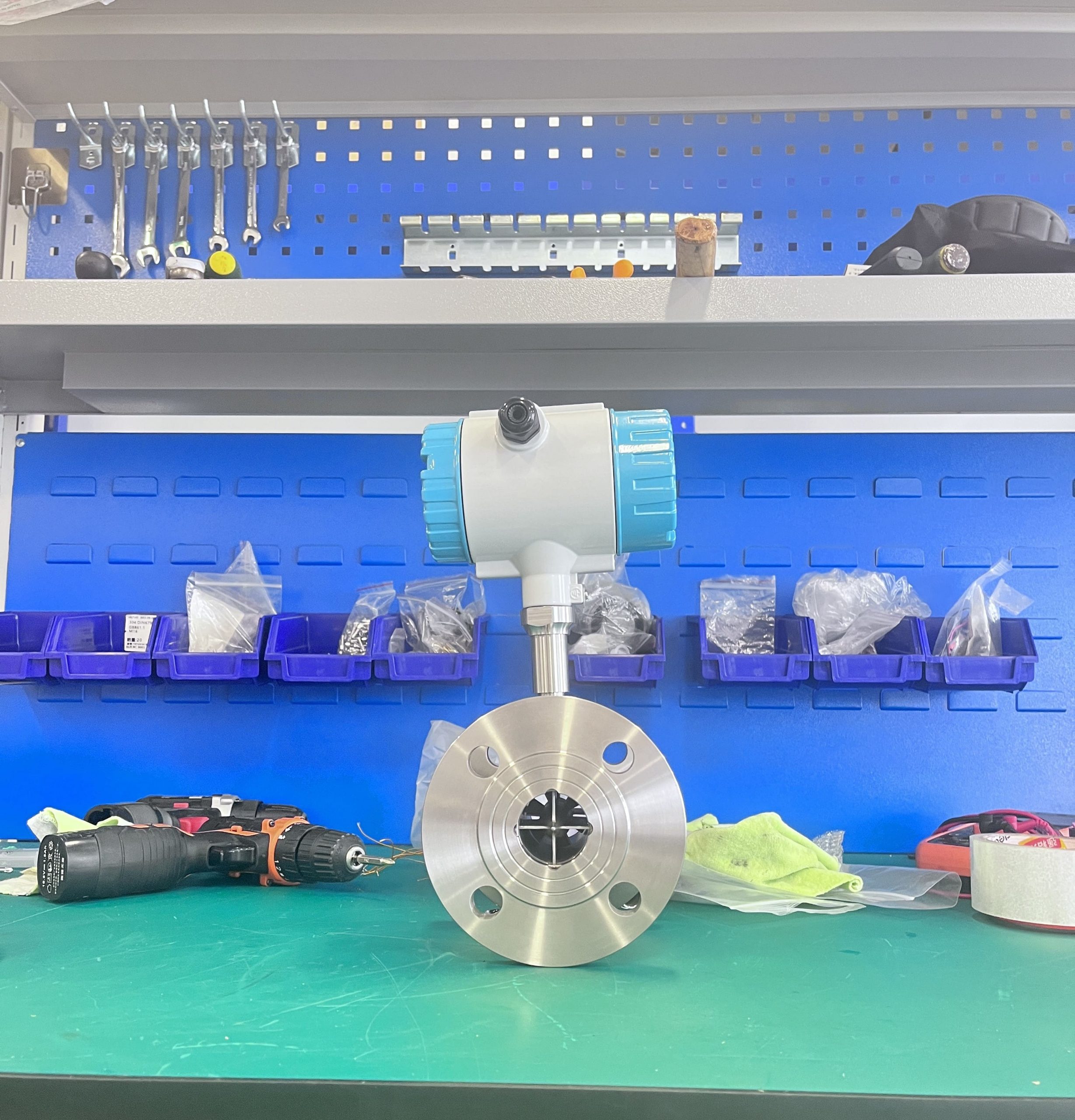 How does the pulse of liquid turbine flowmeter occur?